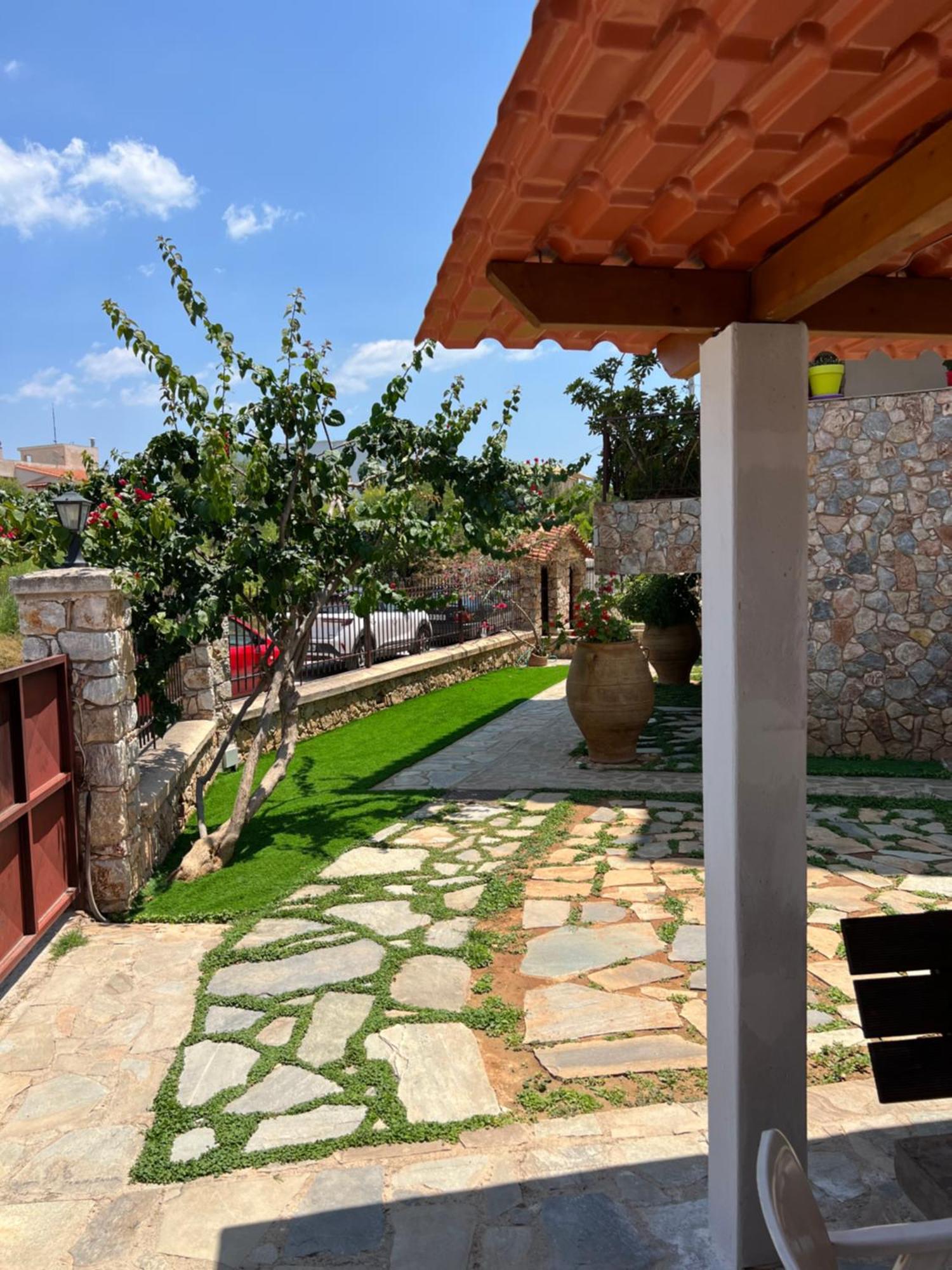 Apartment In Salamina With Garden & Sea View Selinia Exteriér fotografie