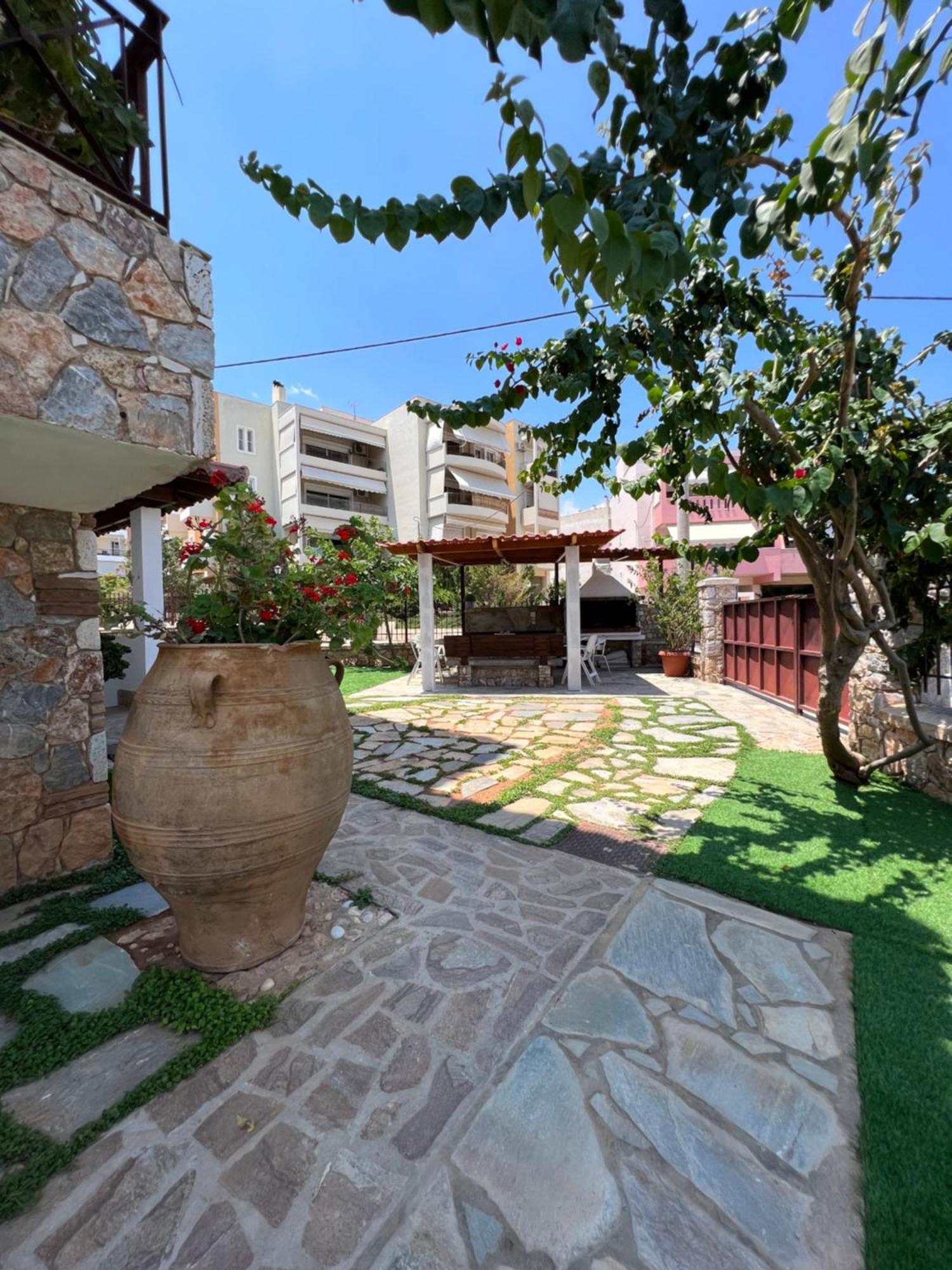 Apartment In Salamina With Garden & Sea View Selinia Exteriér fotografie